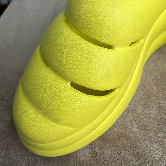 UGG Women's Sport Yeah Clog - Picture 7 of 7